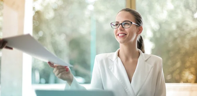 Certificación de dominio y cargas