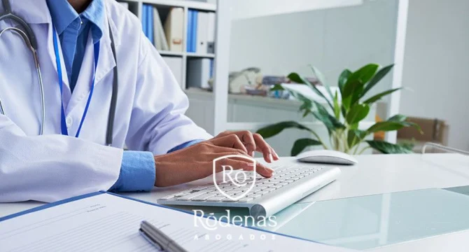 Consentimiento médico informado - Especialistas en malas praxis