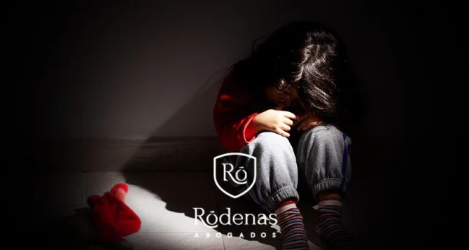 Delito de pornografía infantil - Posesión y acceso pornográfico de menores